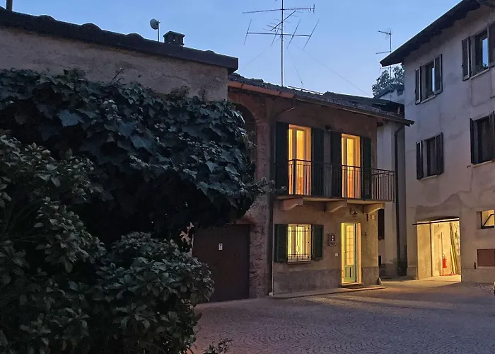 Tatil Evi Al Vicoletto Varese *